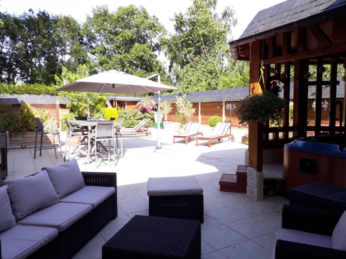 Le Jardin Des Roses Bed & Breakfast Gerponville ภายนอก รูปภาพ