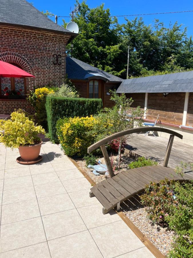 Le Jardin Des Roses Bed & Breakfast Gerponville ภายนอก รูปภาพ